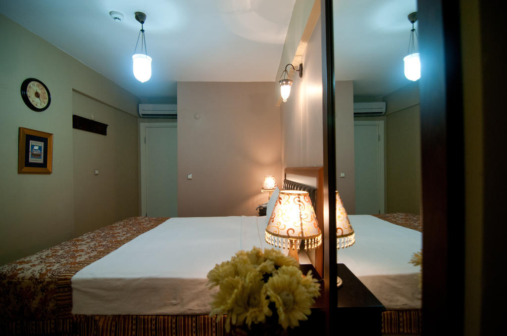 Noahs Ark Hotel Истанбул Стая снимка