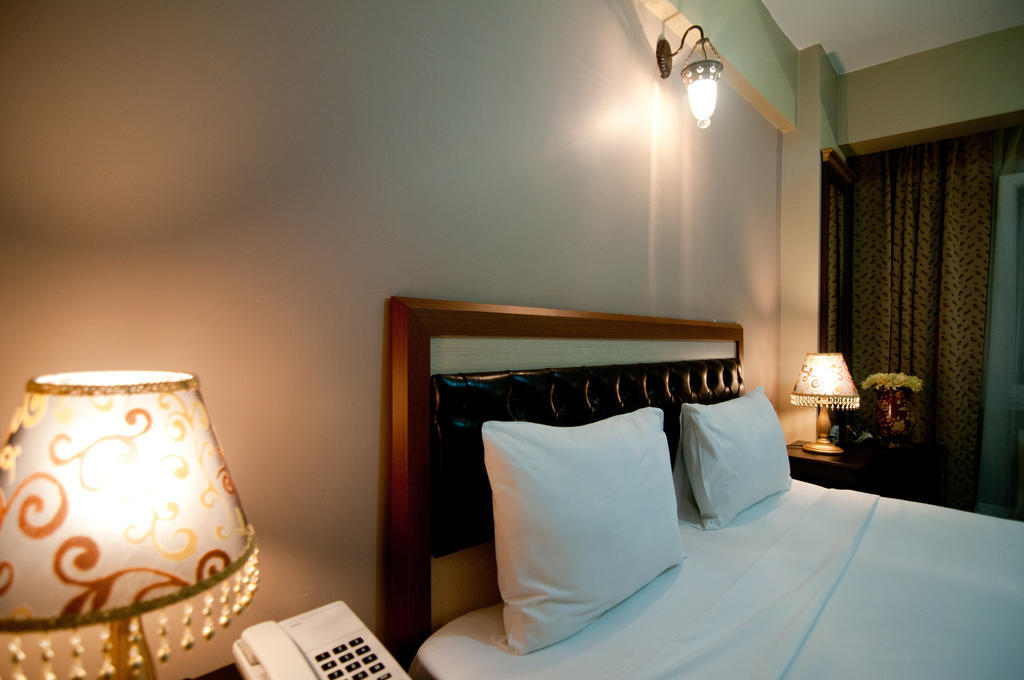 Noahs Ark Hotel Истанбул Стая снимка